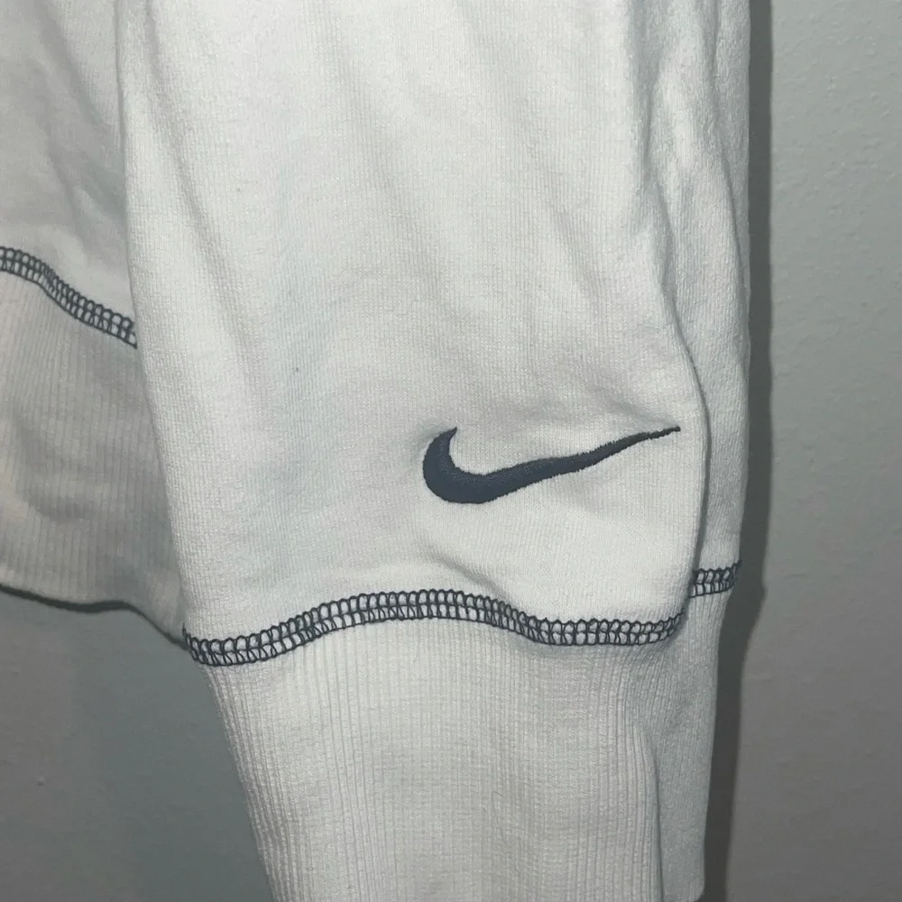 Nike Arsenal soccer hooded sweatshirt. - Picture 9 of 9